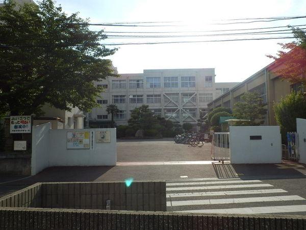 高槻市郡家本町の中古一戸建て