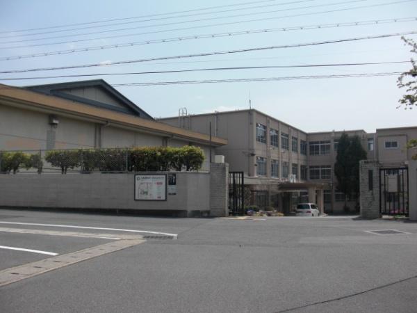 京都市山科区西野左義長町の中古一戸建て(京都市立山科中学校)