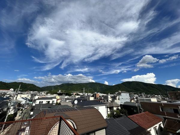 京都市山科区四ノ宮神田町の店舗付住宅