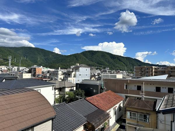 京都市山科区四ノ宮神田町の店舗付住宅
