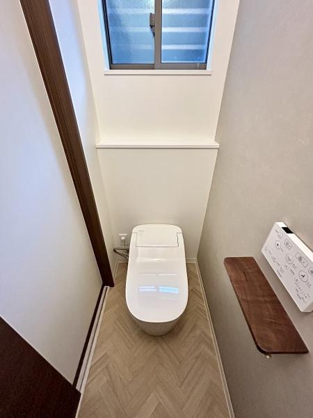 大津市横木2丁目の中古一戸建て(トイレ)