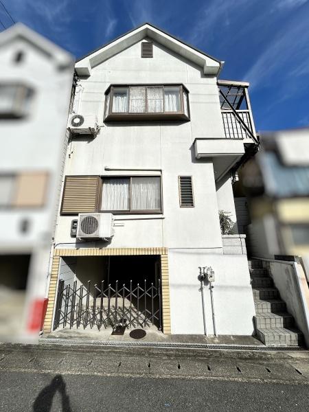 京都市山科区川田御出町の中古一戸建