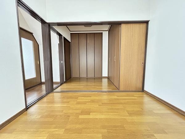 京都市山科区川田御出町の中古一戸建て