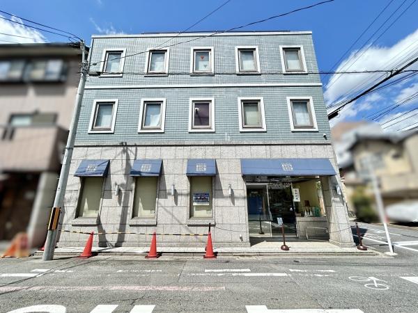京都市中京区三本木町の店舗付住宅