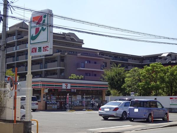 パデシオン醍醐駅前(セブンイレブン醍醐大構町店)