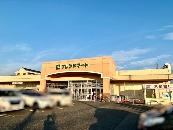 近江八幡市若葉町５丁目の土地(フレンドマート八幡上田店)