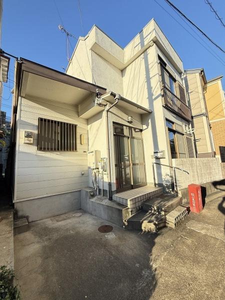 京都市山科区御陵荒巻町の中古一戸建て