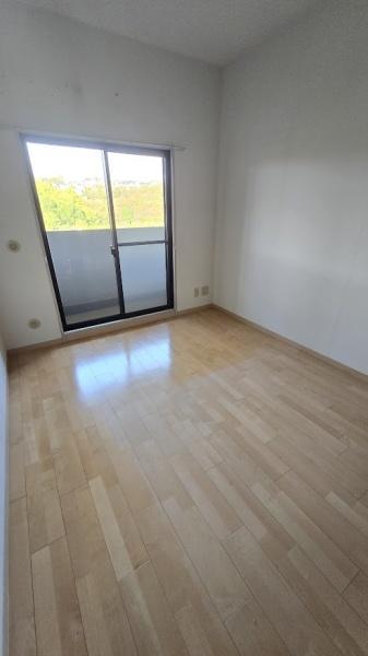 ガーデンヒルズ三日市(洋室)