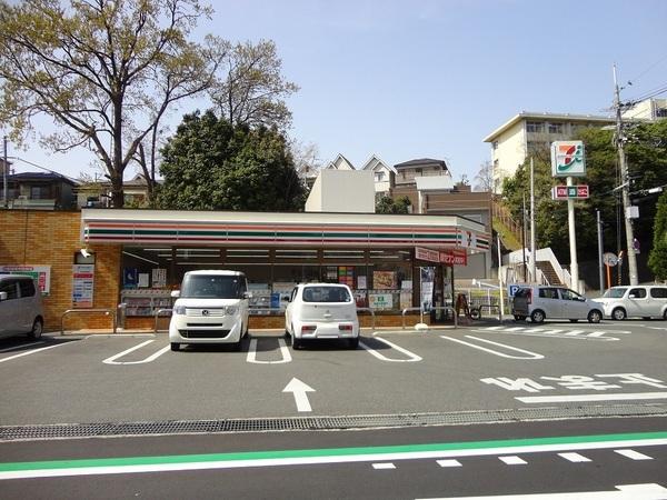 河内長野市緑ヶ丘北町　新築一戸建(セブンイレブン河内長野市役所前店)