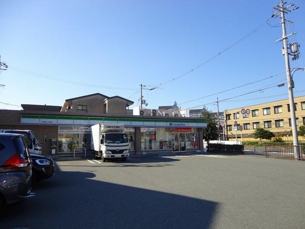 アメニティ長野壱六号棟(ファミリーマート河内長野向野店)