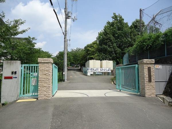 富田林市伏山3丁目の中古一戸建て(富田林市立伏山台小学校)