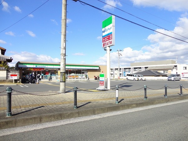 千代田第二住宅6棟(ファミリーマート河内長野木戸店)
