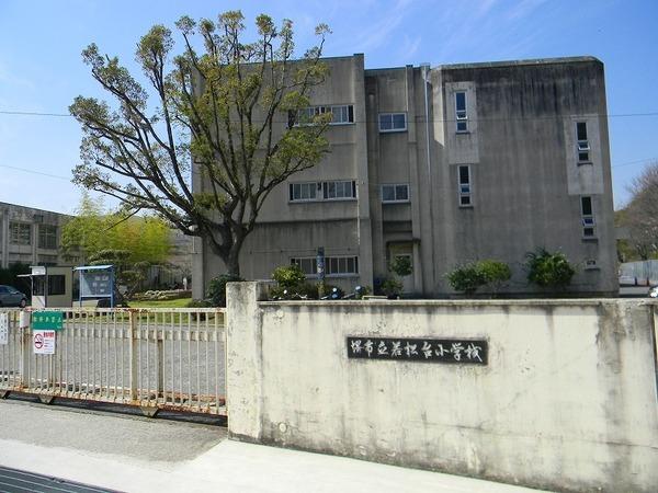 泉北若松台AB住宅弐号棟(堺市立若松台小学校)