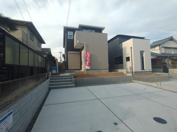 富田林市寺池台２丁目の新築一戸建