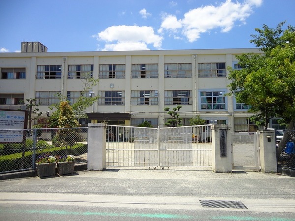 サンロード汐の宮(富田林市立第二中学校)