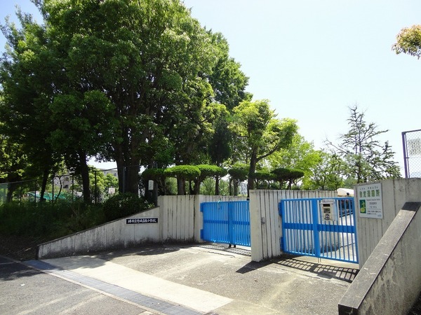 ファミール竹城台(堺市立竹城台小学校)