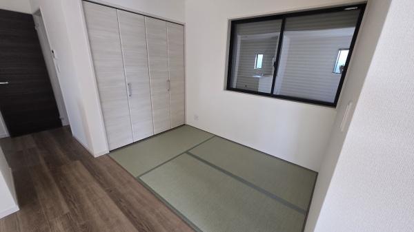 富田林市北大伴町二丁目2号棟　新築戸建