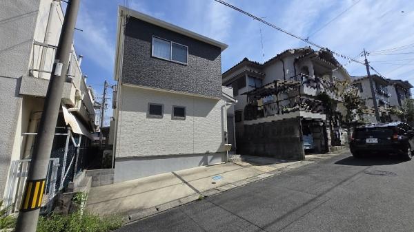 富田林市富美ケ丘町の中古一戸建て