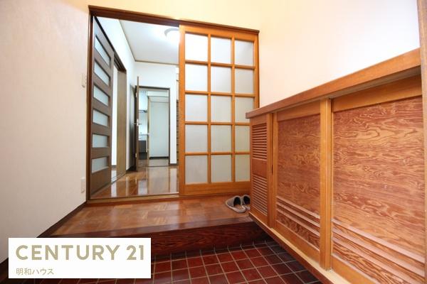 川越市大字下広谷の中古一戸建て(玄関)