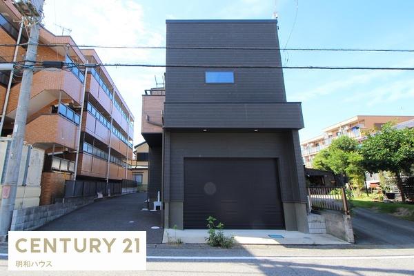 坂戸市南町　中古ガレージハウス