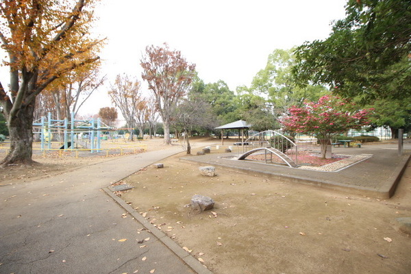 坂戸市伊豆の山町の土地(溝端公園)