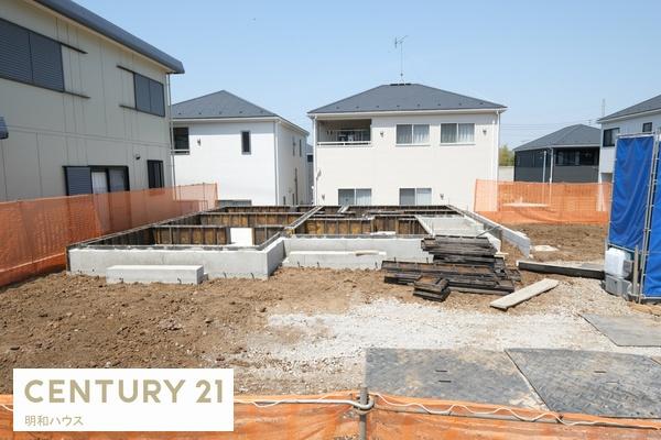 日高市中鹿山２期　新築分譲住宅　全３棟