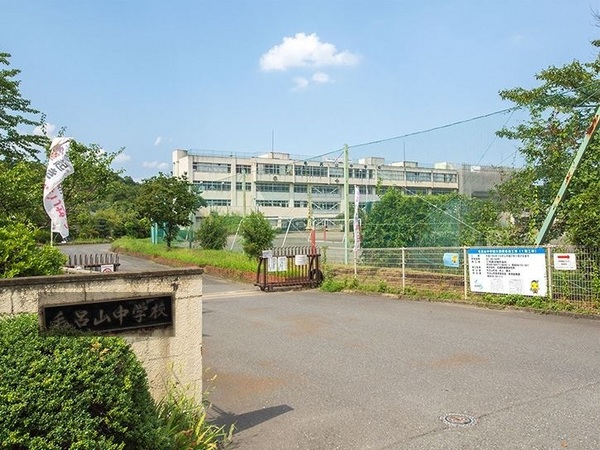 毛呂山町前久保南第7 新築分譲住宅(毛呂山町立毛呂山中学校)
