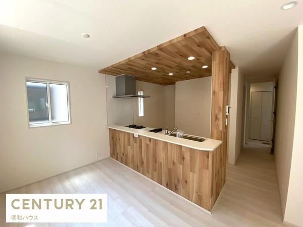 坂戸市泉町2丁目3期　新築分譲住宅　全７棟/VIIE