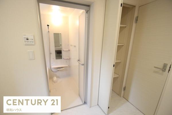 坂戸市泉町2丁目3期　新築分譲住宅　全７棟/VIIE