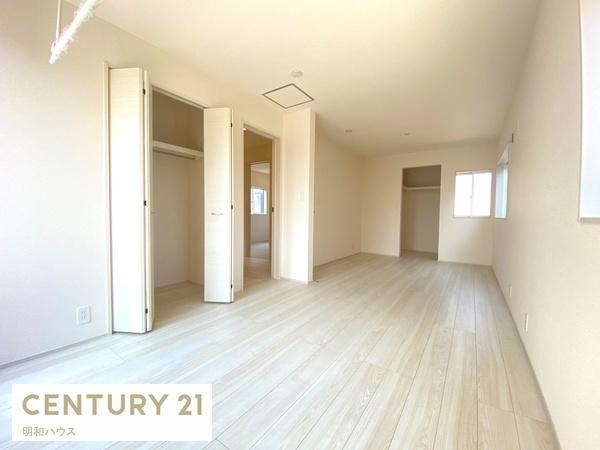 坂戸市泉町2丁目3期　新築分譲住宅　全７棟/VIIE