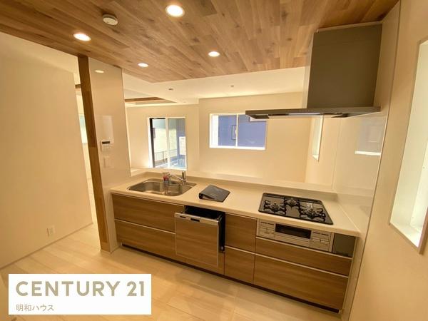 坂戸市泉町2丁目3期　新築分譲住宅　全７棟/VIIE