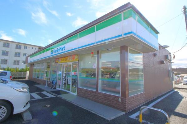 比企郡鳩山町松ヶ丘4丁目の中古一戸建て(ファミリーマート鳩山ニュータウン店)
