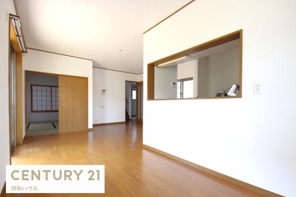 鳩山町楓ヶ丘1丁目　中古一戸建住宅