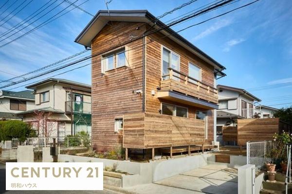 鳩山町楓ヶ丘１丁目　中古一戸建住宅