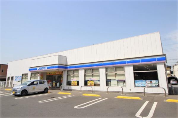 リバーサイド壱番街弐号棟(ローソン鶴ヶ島松ヶ丘3丁目店)