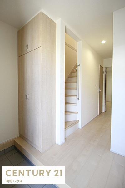 川越市下広谷第二 新築分譲住宅(玄関)