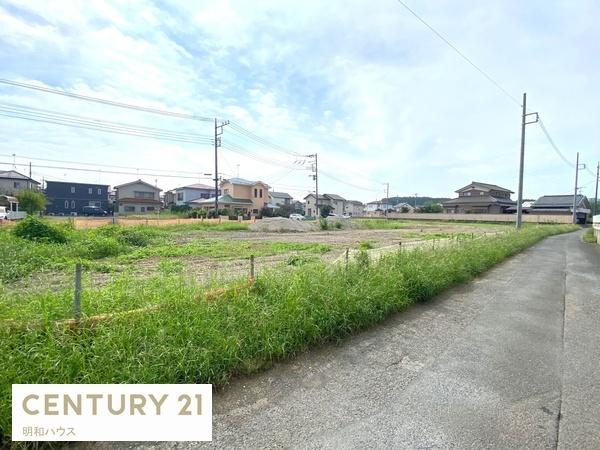 入間郡毛呂山町若山3丁目の土地(前面道路含む現地写真)