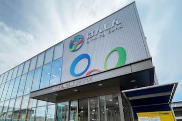 鶴ヶ島駅通りダイカンプラザ(飯能信用金庫鶴ケ島支店)