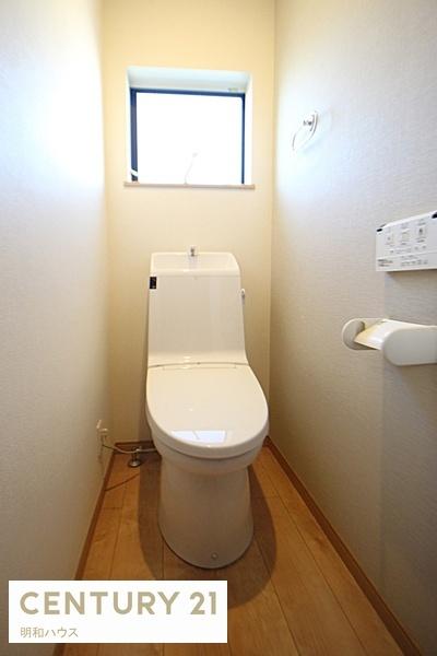 川越市大字的場の中古一戸建て(トイレ)