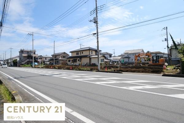日高市四本木1丁目3期 新築分譲住宅 全5棟(前面道路含む現地写真)