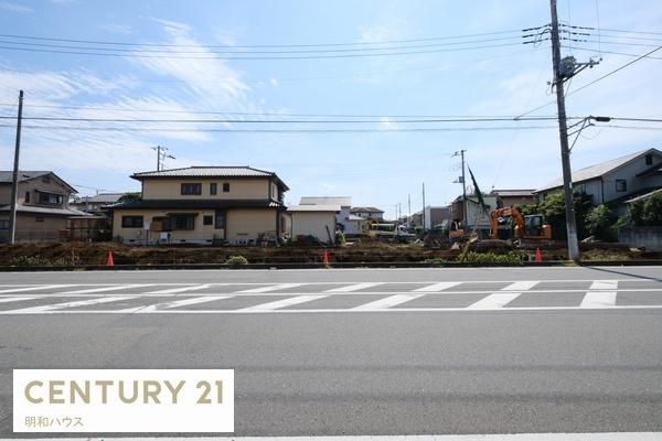 日高市四本木1丁目3期 新築分譲住宅 全5棟(前面道路含む現地写真)