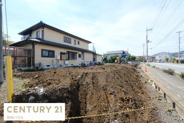 日高市四本木1丁目3期 新築分譲住宅 全5棟(前面道路含む現地写真)
