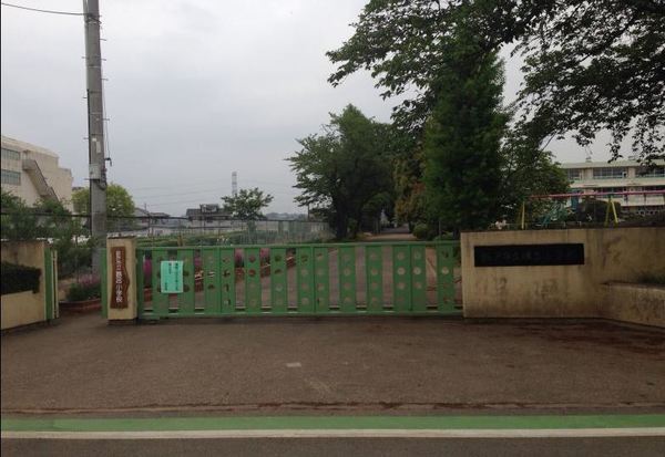 坂戸市大字石井の土地(坂戸市立勝呂小学校)