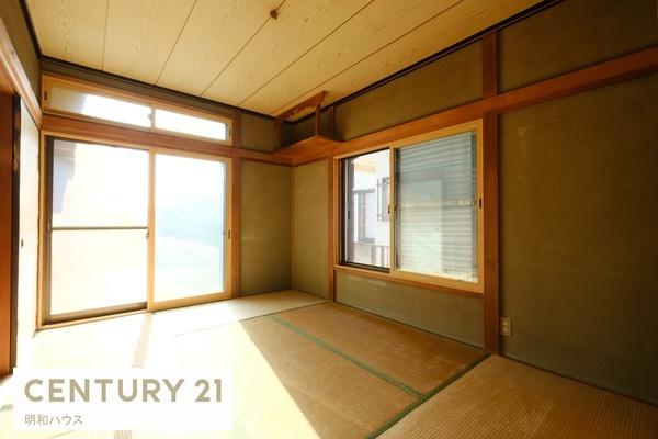 日高市鹿山　中古一戸建住宅