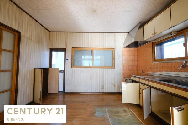 日高市鹿山　中古一戸建住宅