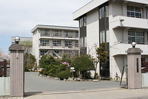 東松山市松葉町３丁目　新築分譲住宅　全２棟(東松山市立松山中学校)