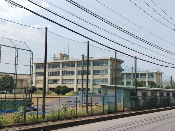 日高市大字高萩の土地(日高市立高萩北中学校)