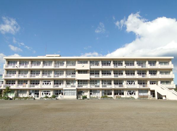 日高市大字高萩の土地(日高市立高萩中学校)
