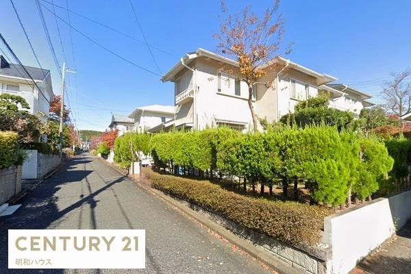 鳩山町松ヶ丘１丁目　中古一戸建住宅