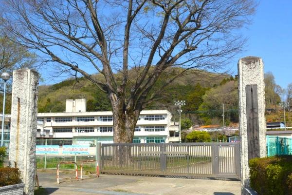 比企郡小川町大字腰越の土地(小川町立大河小学校)